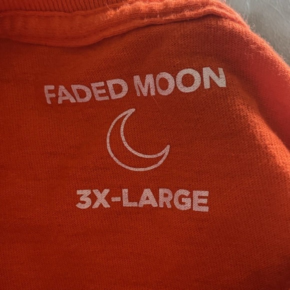 Faded Moon Orange Long Sleeve Size 3XL - Picture 3 of 3